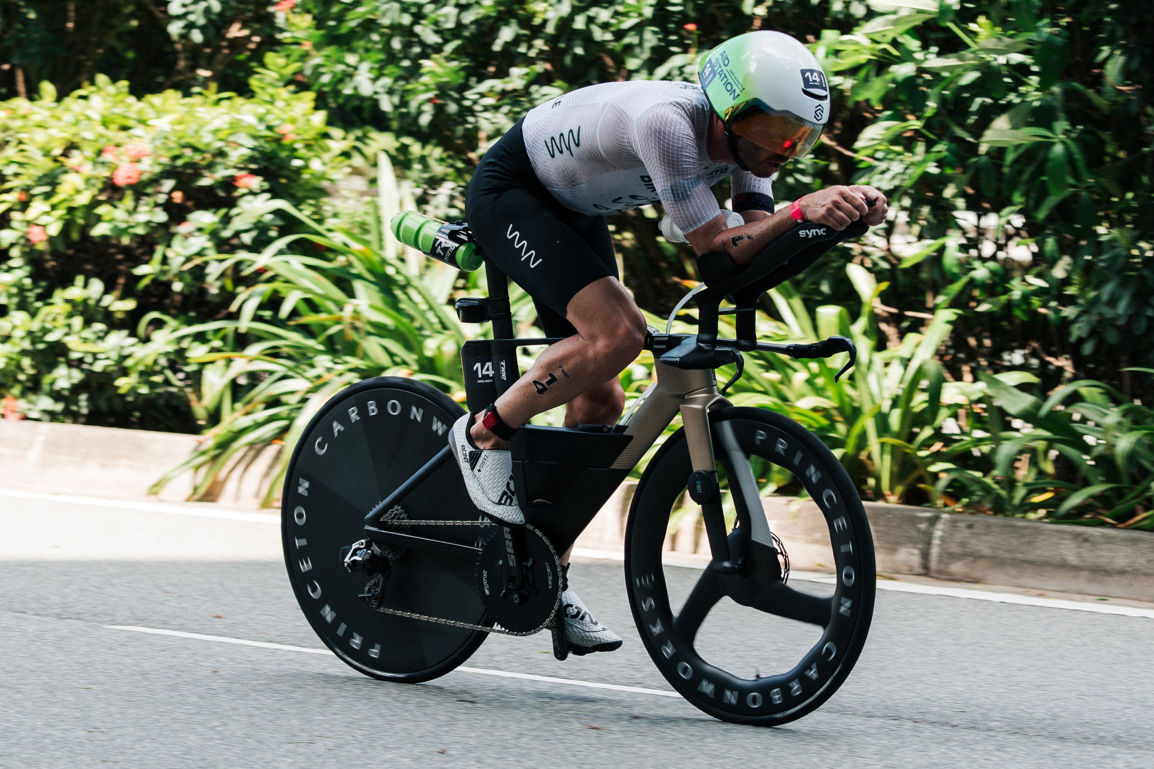 inSync: A Singapore Performance, a Western Sydney Win, and a Sync Sweep